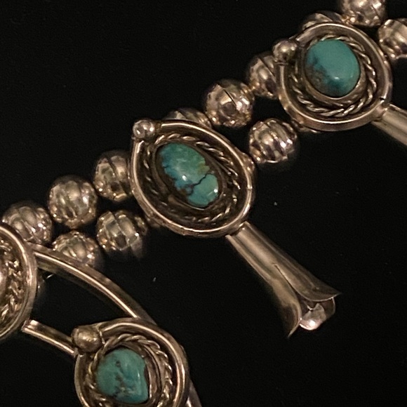 VINTAGE Antique Navajo Kingman Turquoise Sterling SILVER Squash Blossom Necklace - Picture 12 of 15